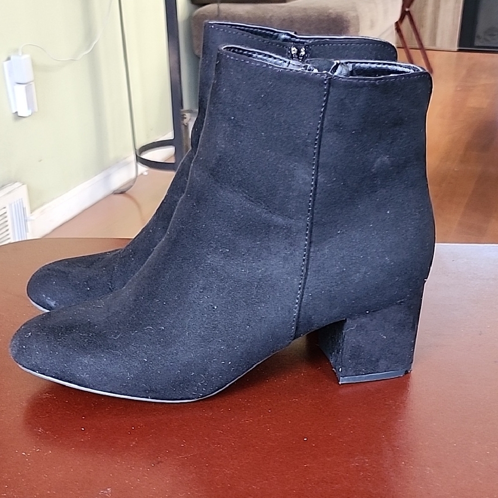Rouge Black Suede Ankle Boots Size 9 Block Heel Side Zip